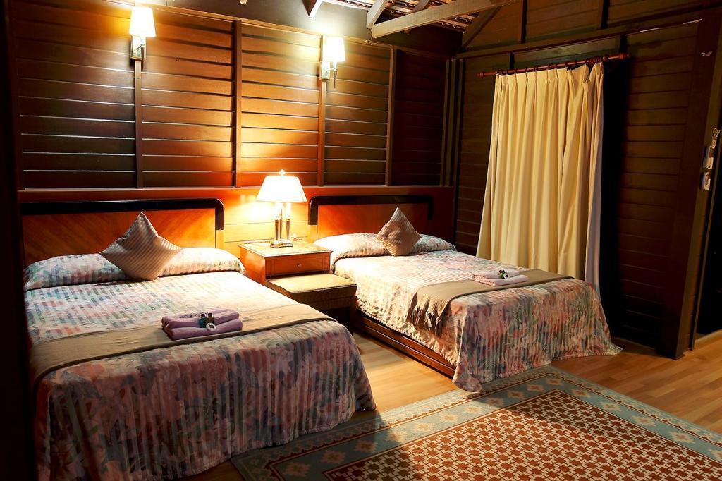 The Manor Beach Resort Besut Kampung Kuala Besut Extérieur photo