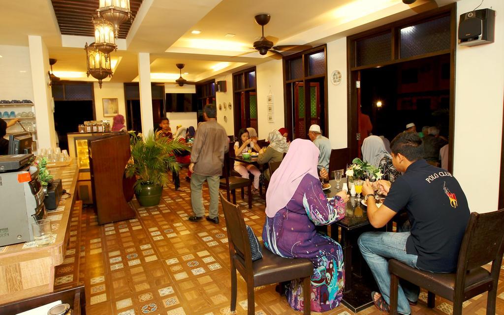 The Manor Beach Resort Besut Kampung Kuala Besut Extérieur photo