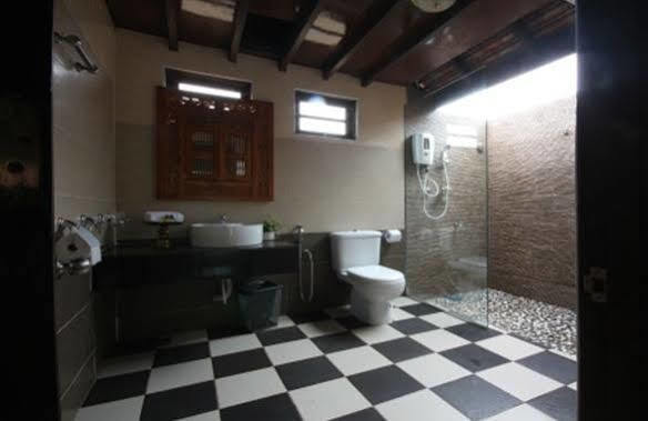 The Manor Beach Resort Besut Kampung Kuala Besut Extérieur photo