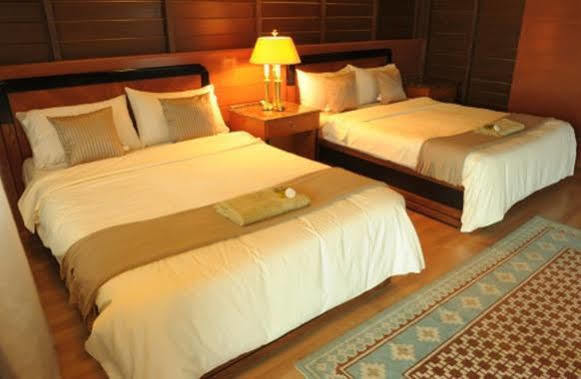 The Manor Beach Resort Besut Kampung Kuala Besut Extérieur photo